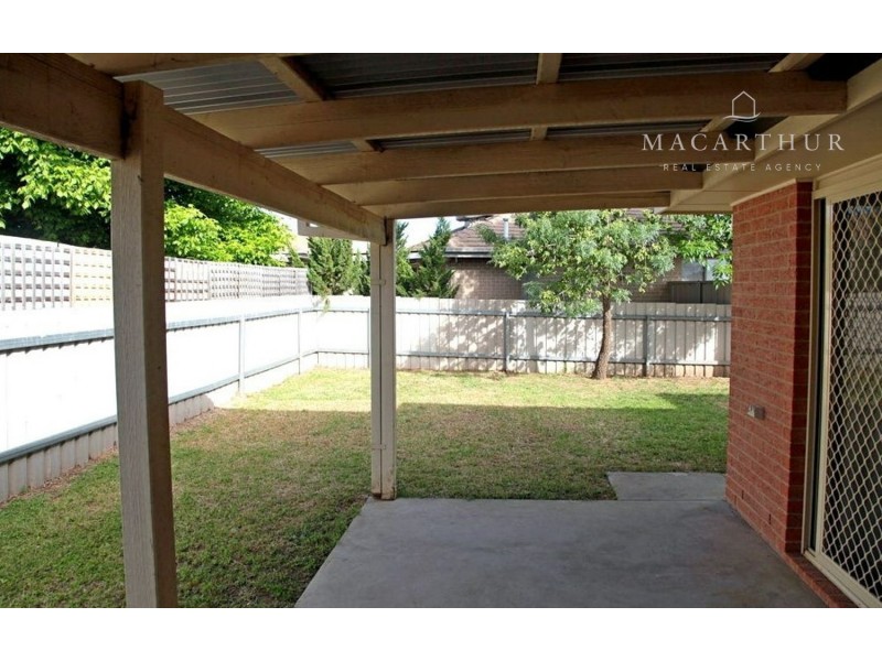 30 Woomera Place, Glenfield Park NSW 2650
