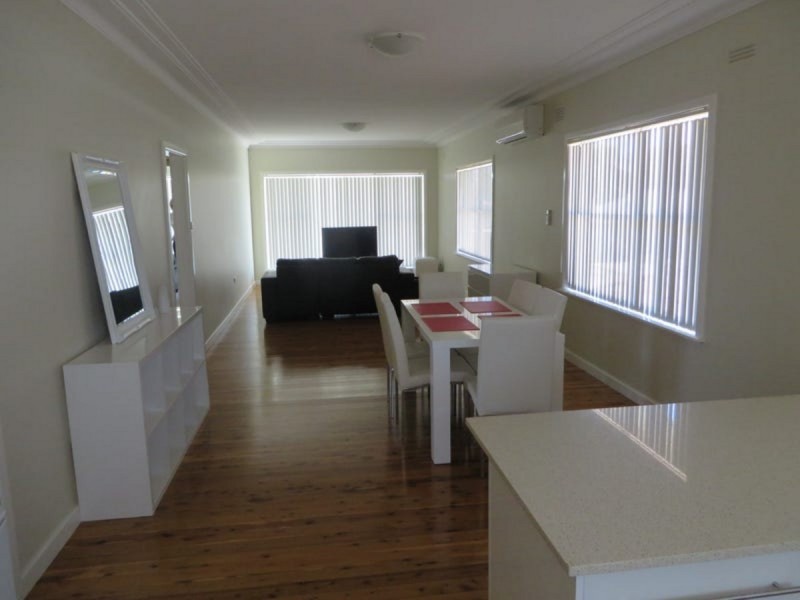 18 Ceduna Street, Wagga Wagga NSW 2650