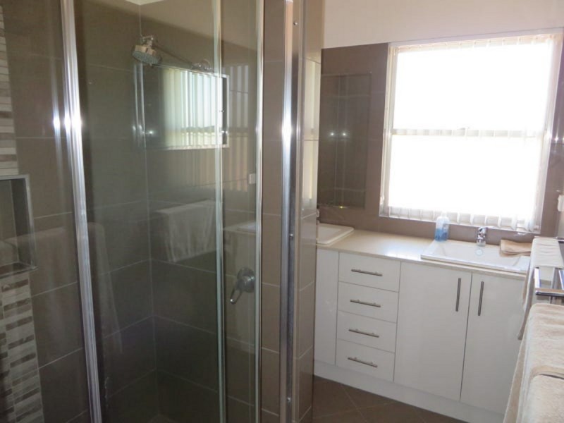 18 Ceduna Street, Wagga Wagga NSW 2650