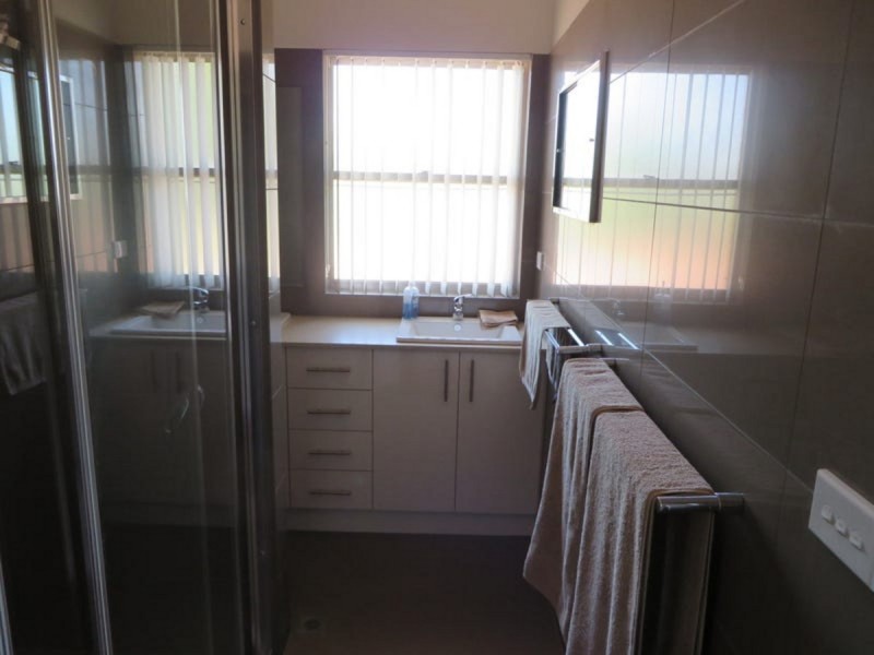 18 Ceduna Street, Wagga Wagga NSW 2650