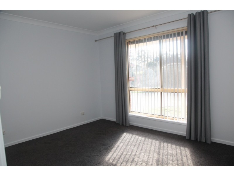 2/54 Adjin Street, Mount Austin NSW 2650