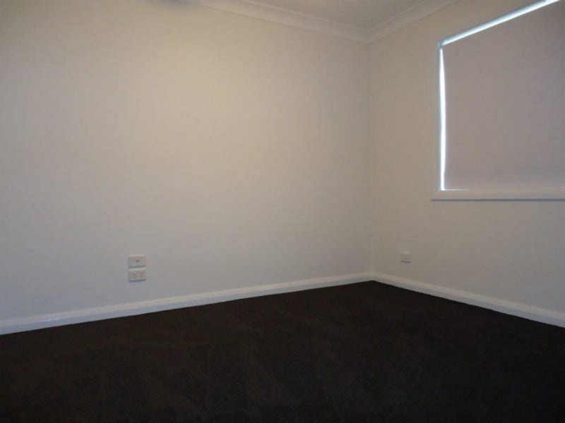8 Morris Street, Gobbagombalin NSW 2650