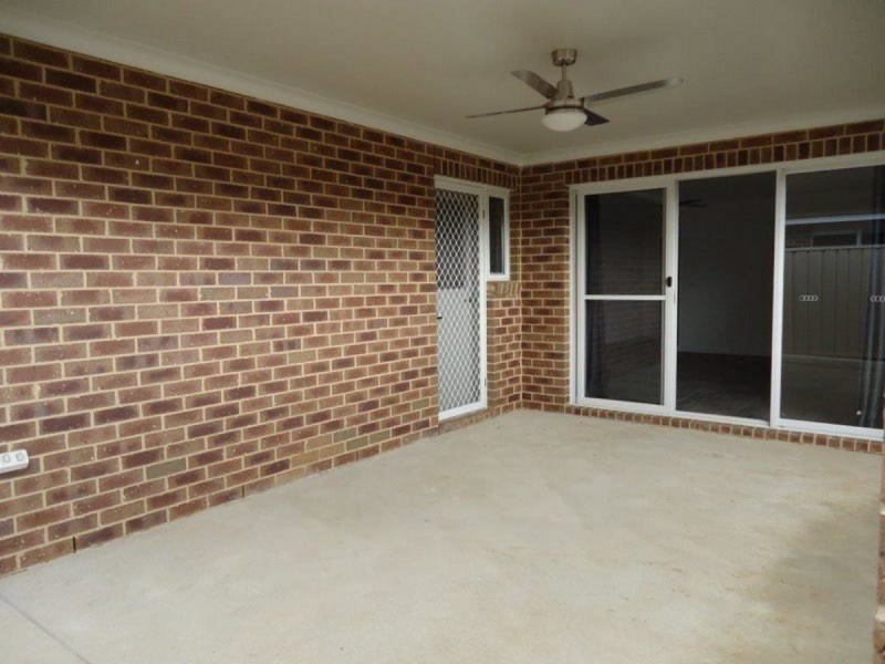 8 Morris Street, Gobbagombalin NSW 2650