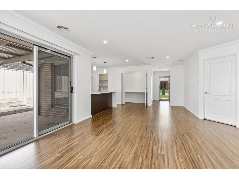 26 Darcy Drive, Boorooma NSW 2650