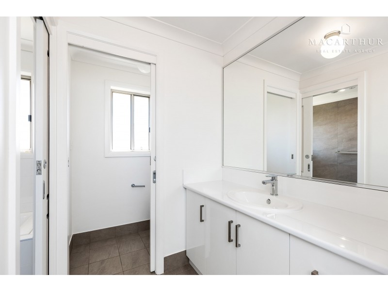 26 Darcy Drive, Boorooma NSW 2650