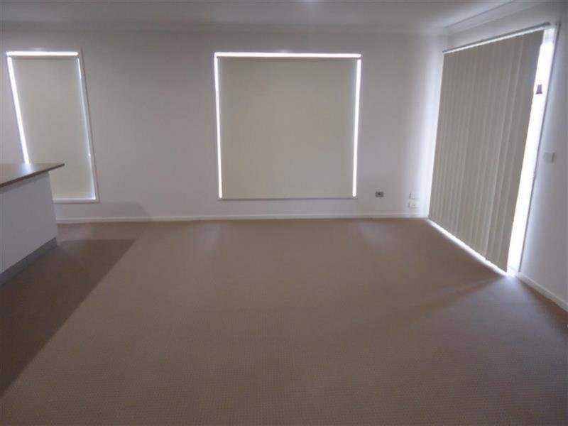 5 Melaleuca Drive, Forest Hill NSW 2651