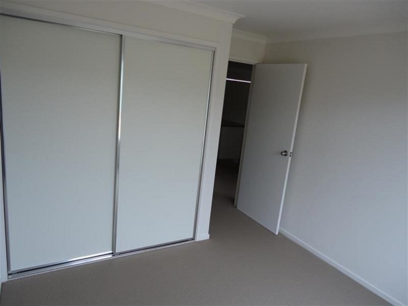 5 Melaleuca Drive, Forest Hill NSW 2651