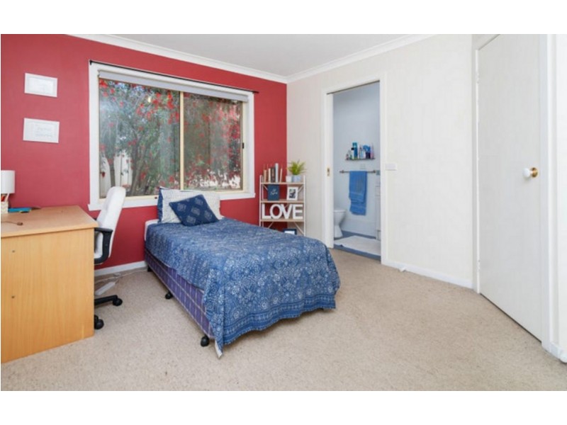 5 Clipper Way, Estella NSW 2650