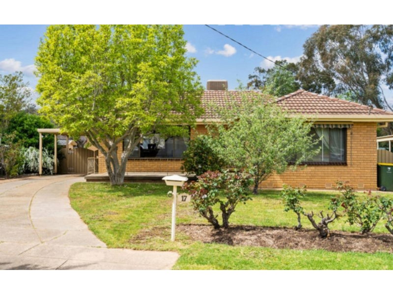 17 Willow Street, Kooringal NSW 2650