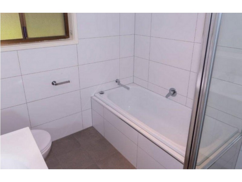 25 Kilpatrick Street, Kooringal NSW 2650