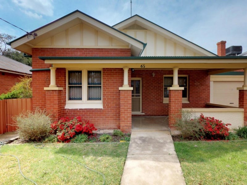 65 Brookong Avenue, Wagga Wagga NSW 2650