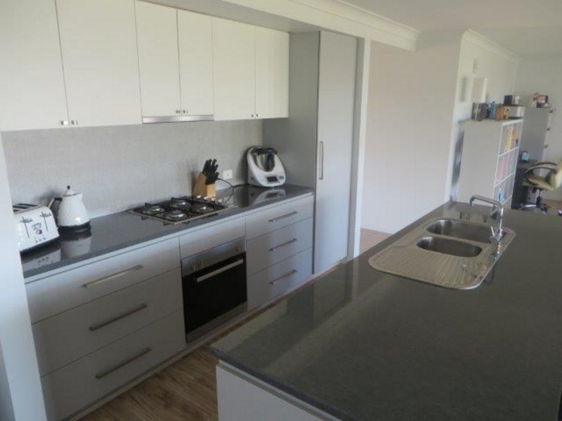 17 Alma Crescent, Wagga Wagga NSW 2650