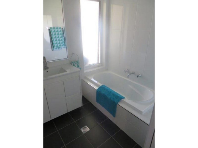 17 Alma Crescent, Wagga Wagga NSW 2650
