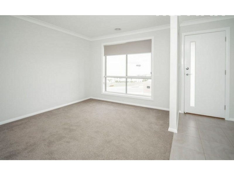 6 Ellerslie Street, Gobbagombalin NSW 2650