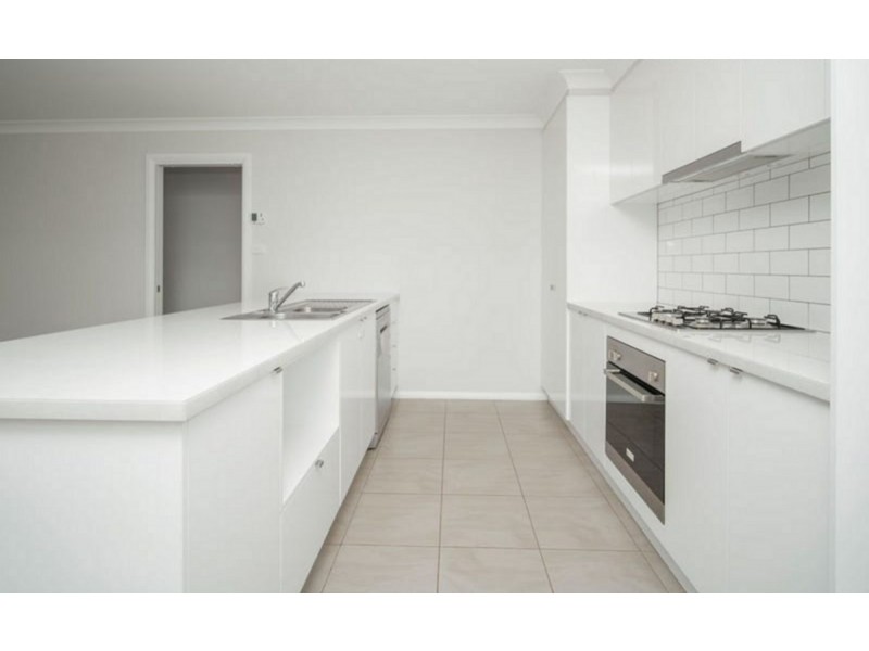 6 Ellerslie Street, Gobbagombalin NSW 2650