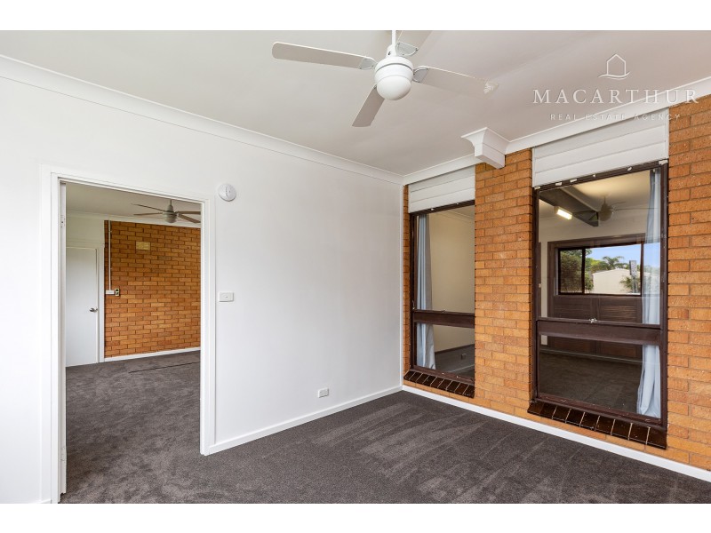 2/12 Marloo Crescent, Kooringal NSW 2650