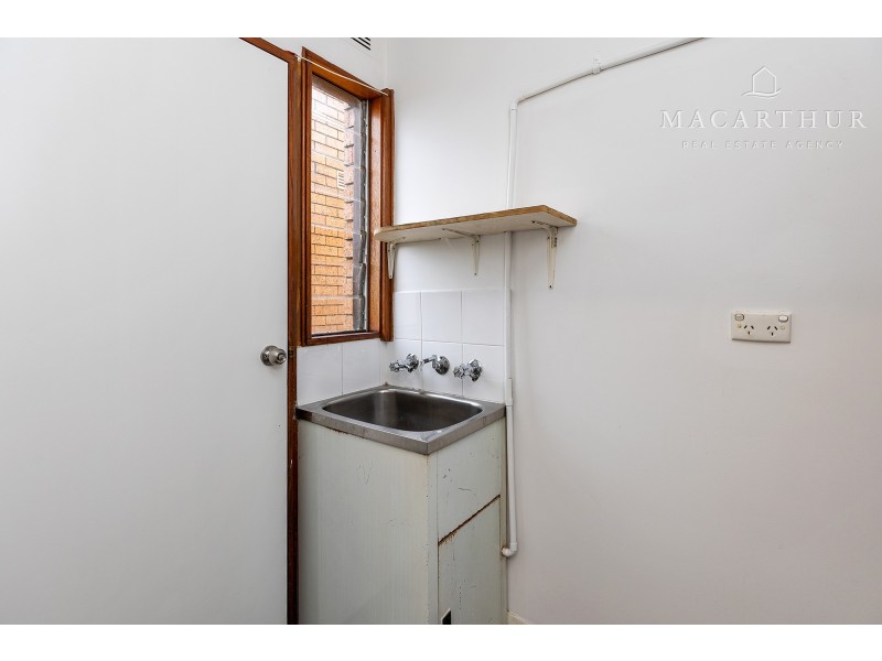 2/12 Marloo Crescent, Kooringal NSW 2650