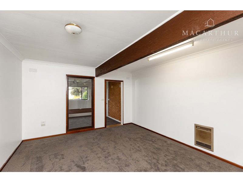 2/12 Marloo Crescent, Kooringal NSW 2650