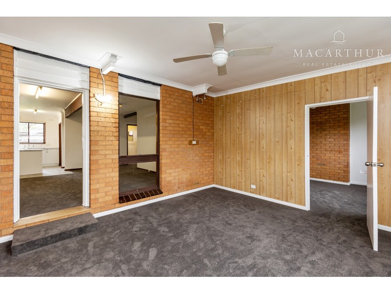 2/12 Marloo Crescent, Kooringal NSW 2650