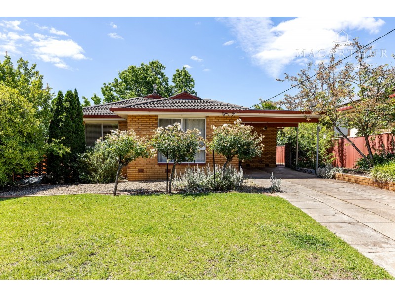 63 Leavenworth Drive, Mount Austin NSW 2650