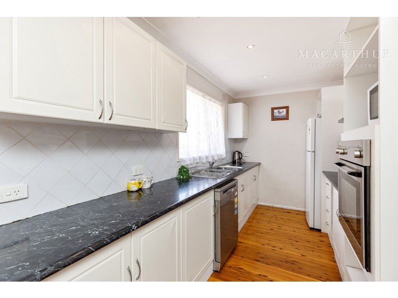 63 Leavenworth Drive, Mount Austin NSW 2650