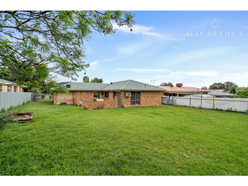 20 Doman Street, Estella NSW 2650