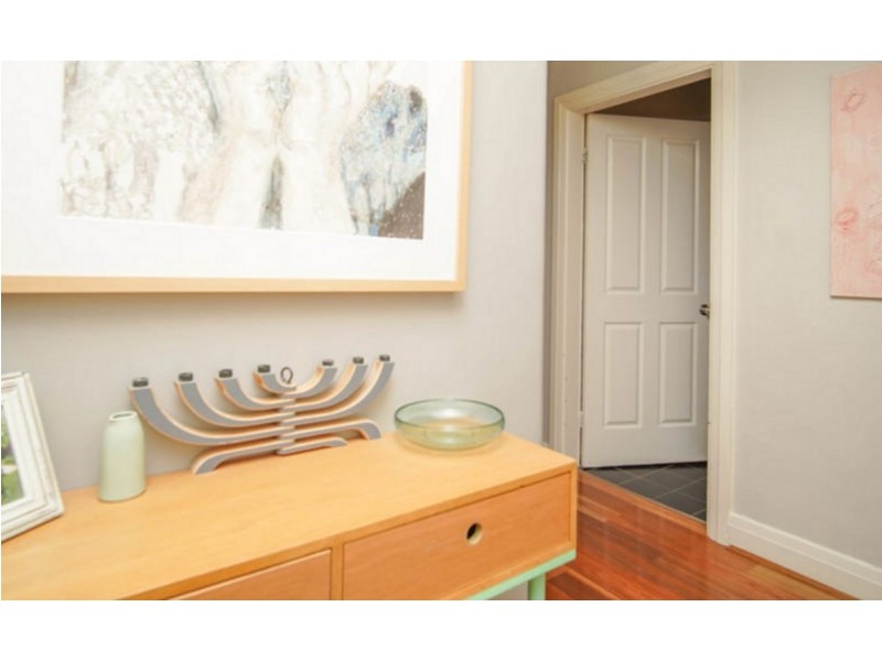 2 Rhoda Avenue, Wagga Wagga NSW 2650