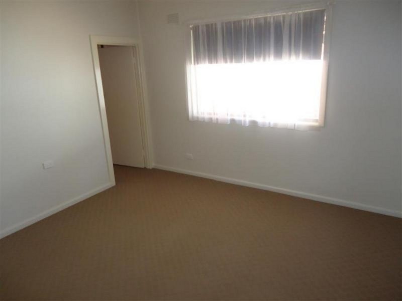 8 Rudd Street, Wagga Wagga NSW 2650