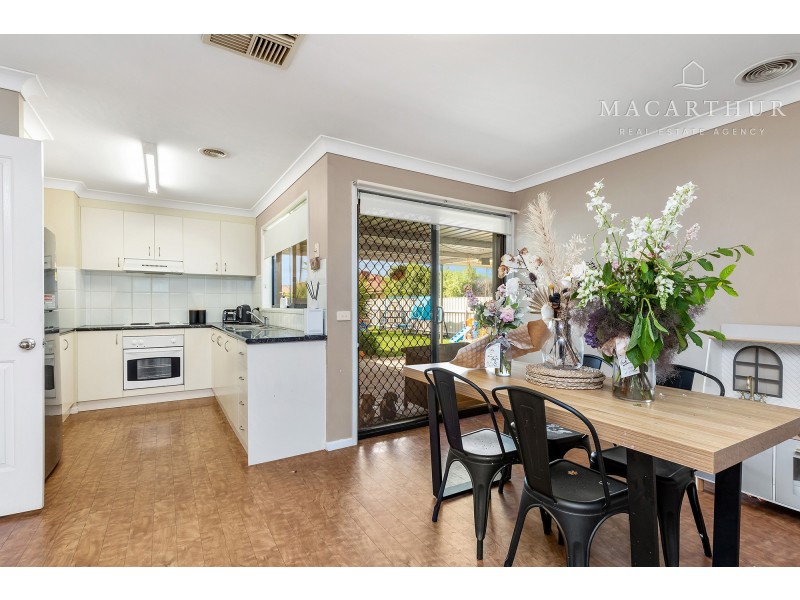 91 Yentoo Drive, Glenfield Park NSW 2650