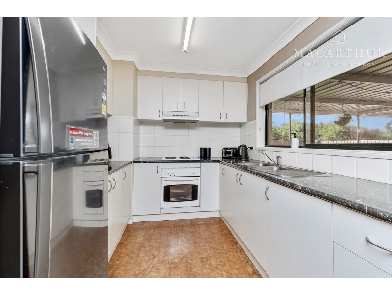 91 Yentoo Drive, Glenfield Park NSW 2650