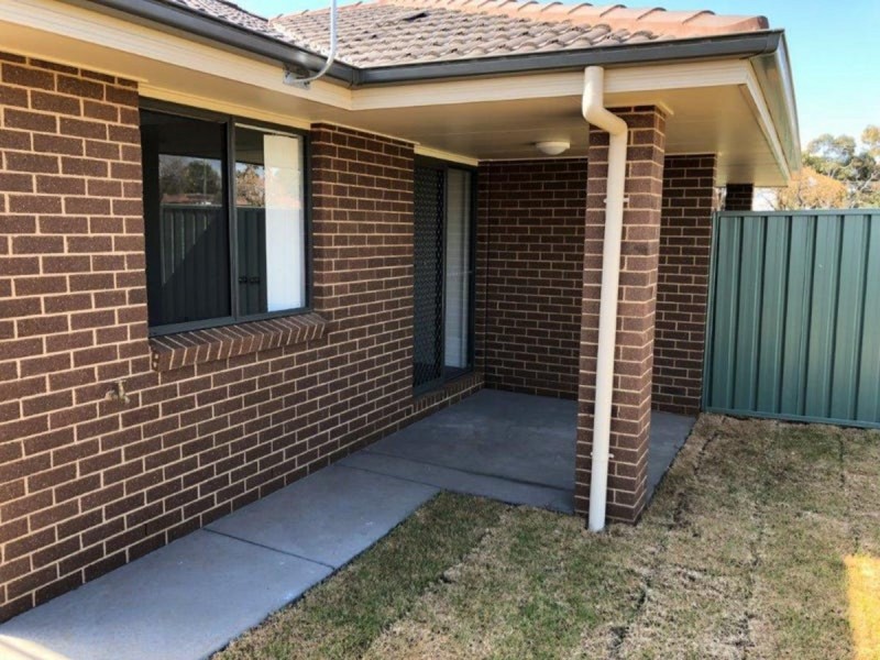5A Hazelwood Drive, Forest Hill NSW 2651