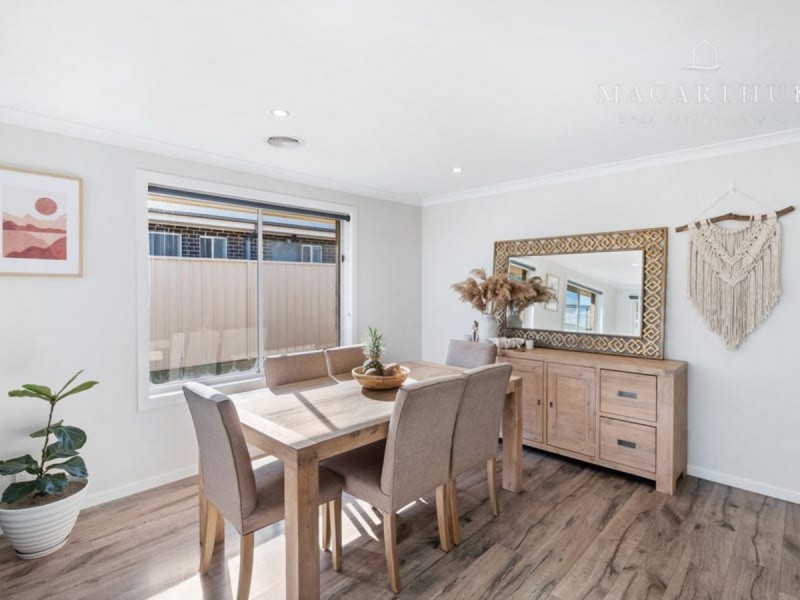 4 Paradise Drive, Gobbagombalin NSW 2650