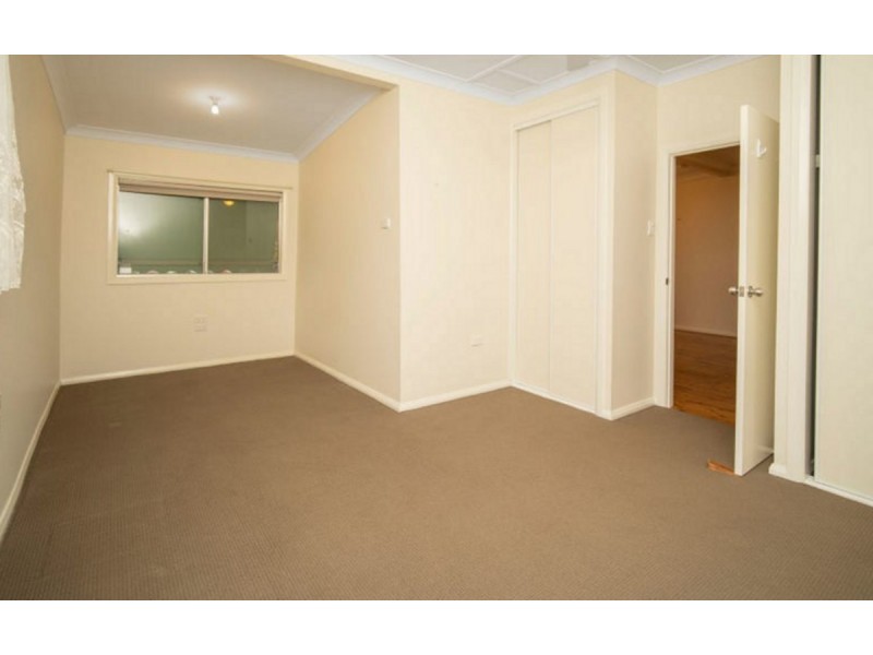 20 Elizabeth Street, North Wagga Wagga NSW 2650