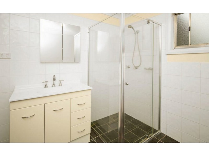 20 Elizabeth Street, North Wagga Wagga NSW 2650