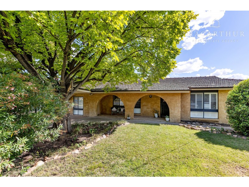 430 Lake Albert Road, Lake Albert NSW 2650