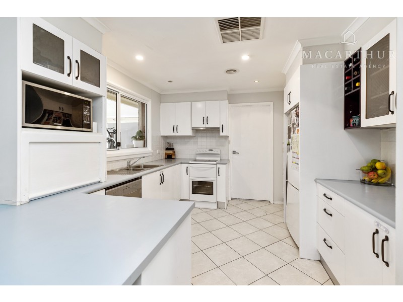 430 Lake Albert Road, Lake Albert NSW 2650