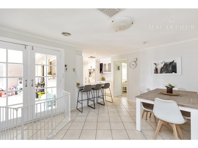 430 Lake Albert Road, Lake Albert NSW 2650
