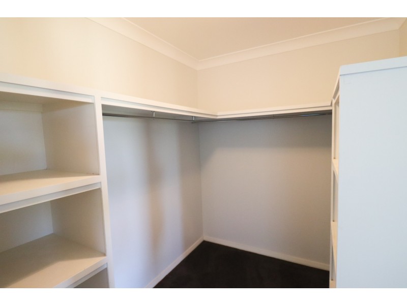 1/84 Barmedman Avenue, Gobbagombalin NSW 2650