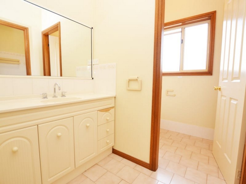 22 Malebo Place, Tatton NSW 2650