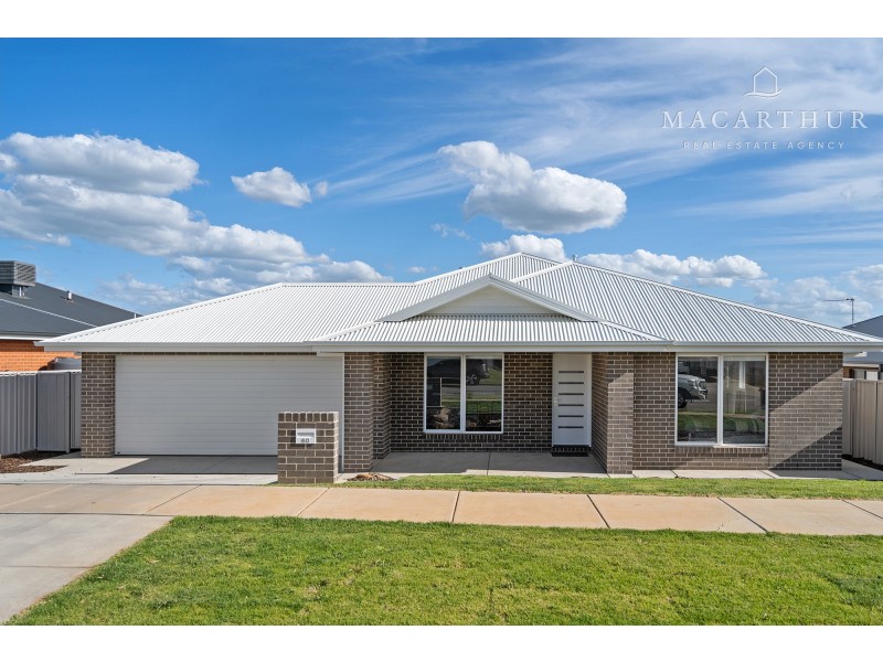 60 Jumbuck Drive, Gobbagombalin NSW 2650