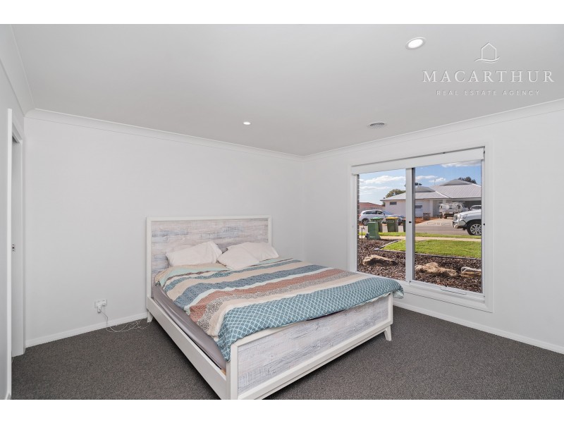 60 Jumbuck Drive, Gobbagombalin NSW 2650