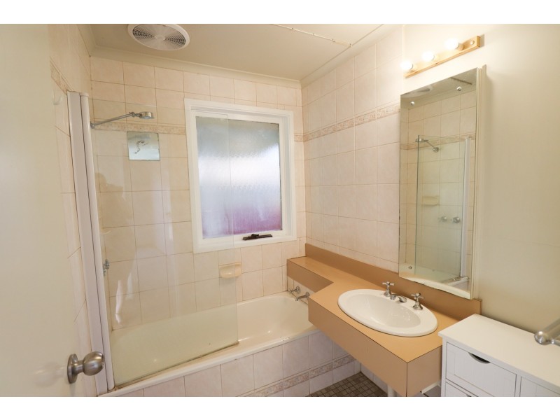 47 Pugsley Avenue, Estella NSW 2650