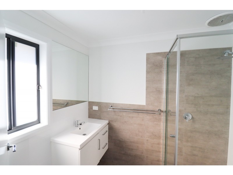 17 Mugga Street, Gobbagombalin NSW 2650