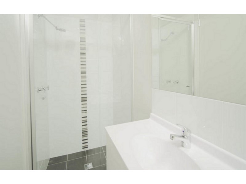 1/57 Coppabella Drive, Gobbagombalin NSW 2650