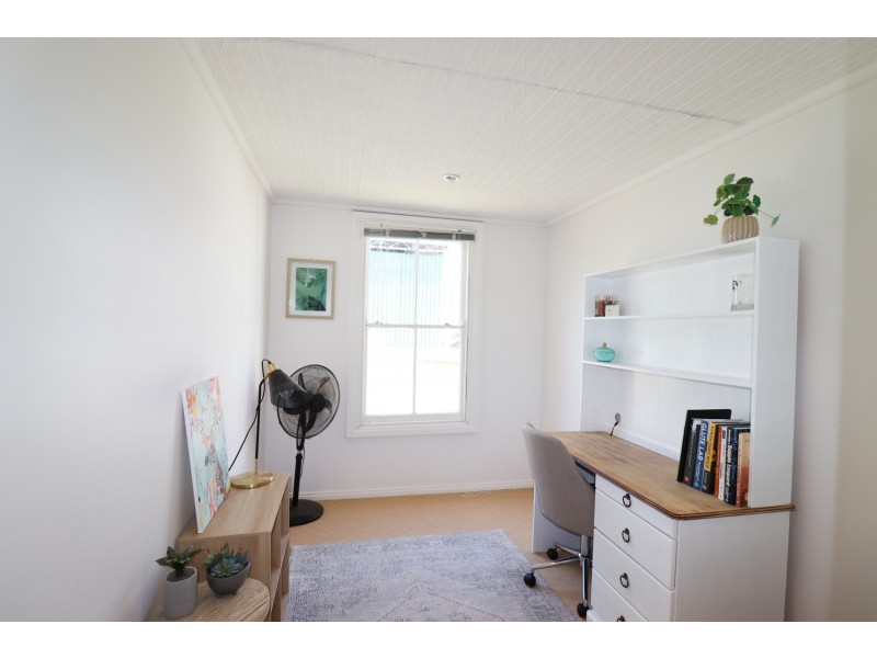 50 Heath Street, Turvey Park NSW 2650