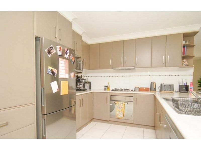 3/3 Carinya Street, Glenfield Park NSW 2650