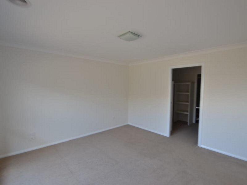 14 St Pauls Place, Estella NSW 2650