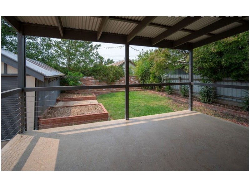 13 Edmondson Street, Turvey Park NSW 2650