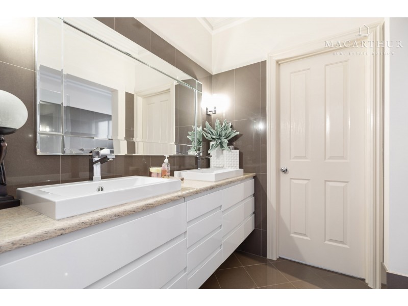 2 Idaho Street, Tolland NSW 2650