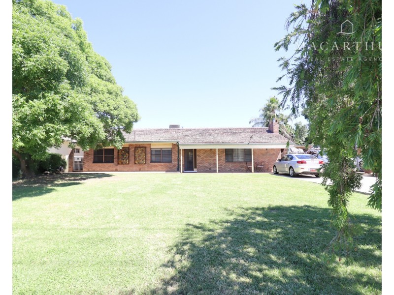 13 Norfolk Avenue, Lake Albert NSW 2650
